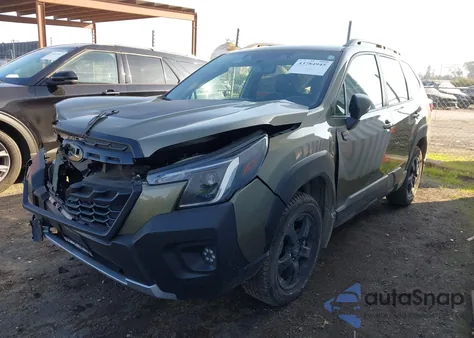 2025 Subaru Forester Wilderness z USA, uszkodzony, nr VIN JF2SKAJC0SH402043